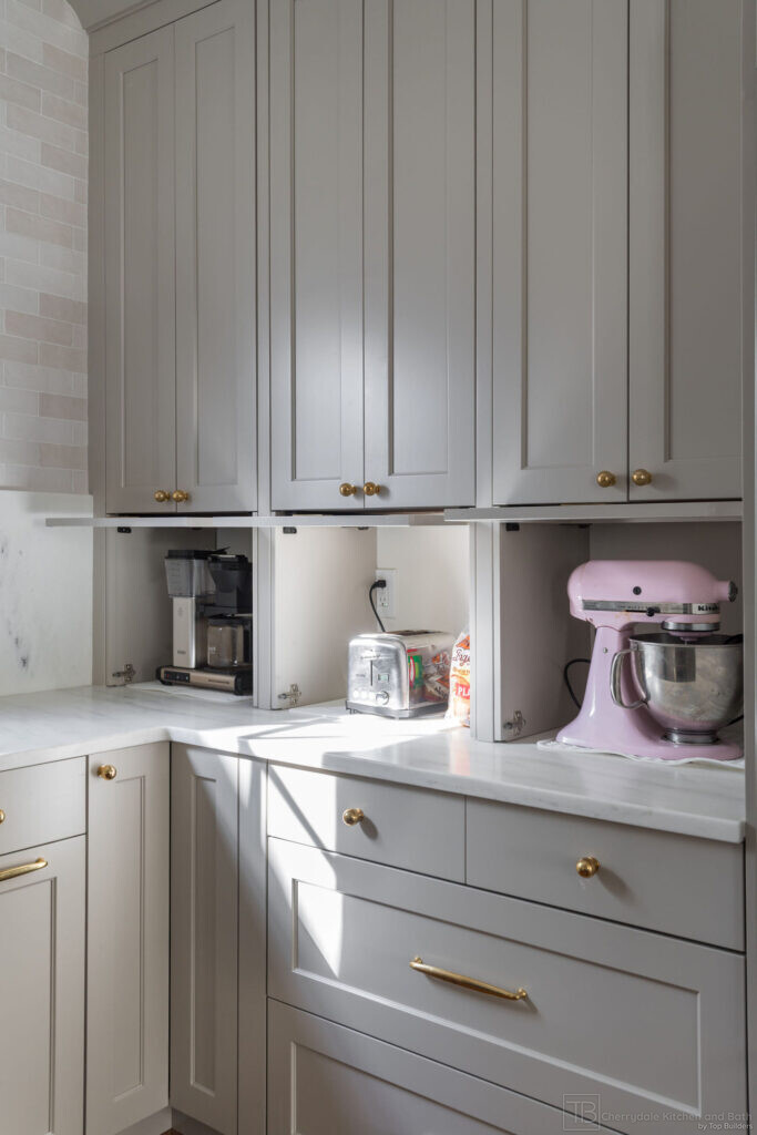 Shaker and Oak – white and white oak farmhouse kitchen remodel by Cherrydale Kitchen and Bath by Top Builders (photo 15)
